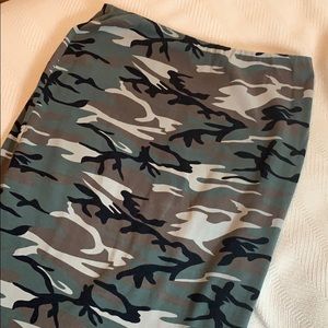 Camo print skirt